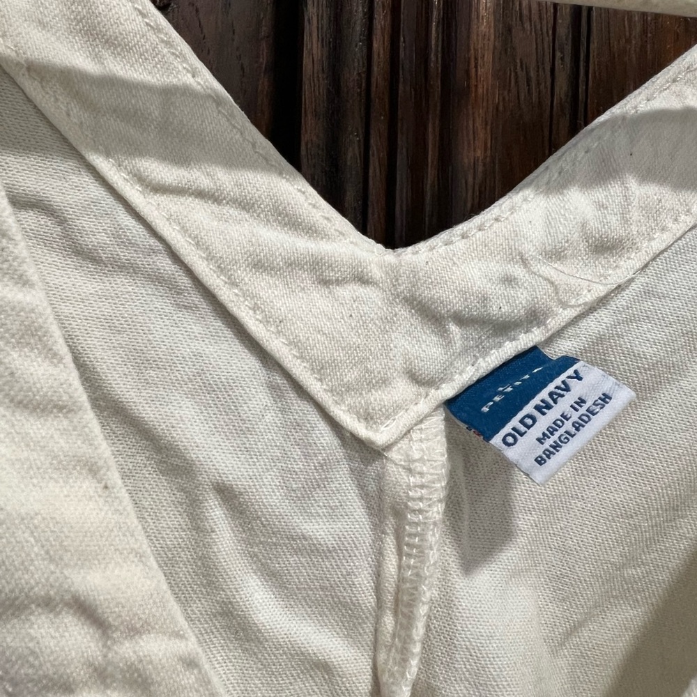 VEST Old Navy Cream Sleeveless Vest - Picture 2 of 3